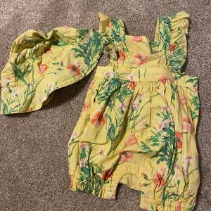 Baby Gap romper and hat 3 months NEW